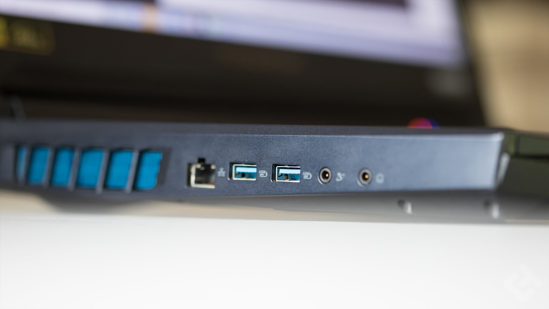 Acer Predator Helios 700 - Design