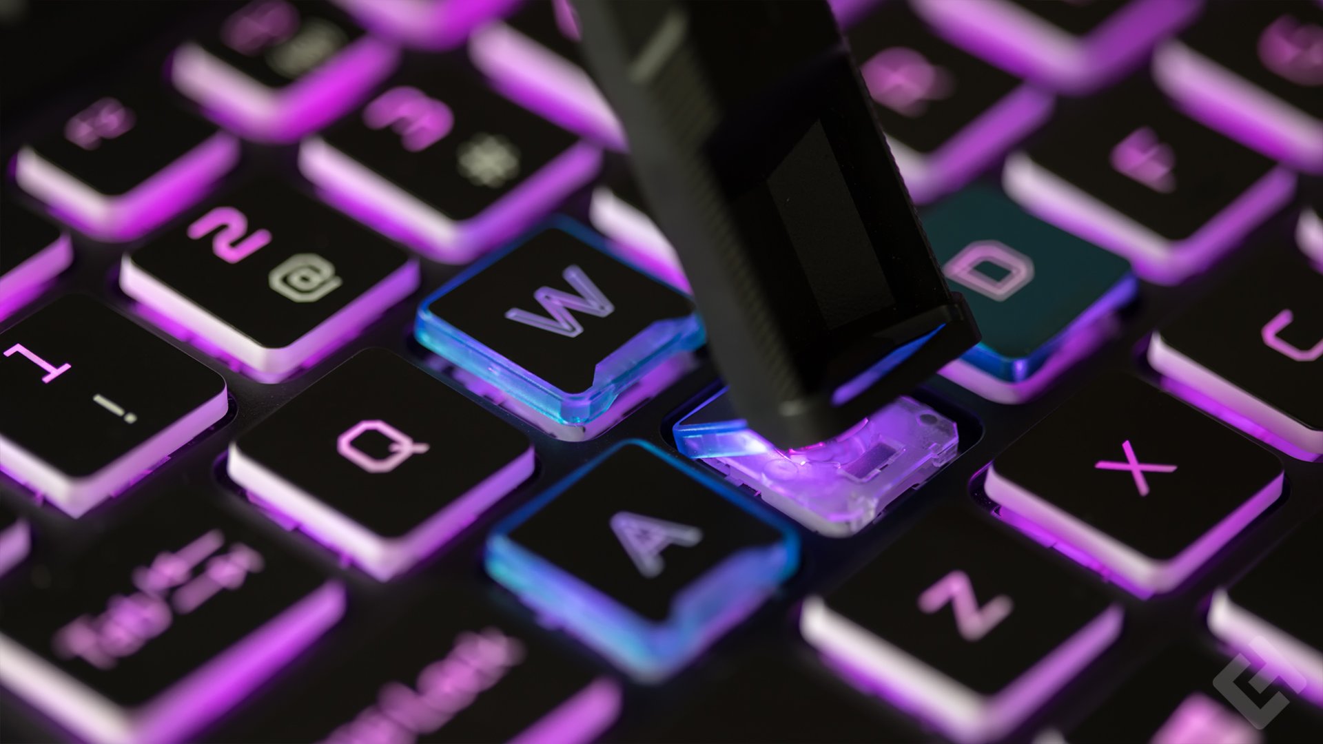 Acer Predator Helios 700 - Touches