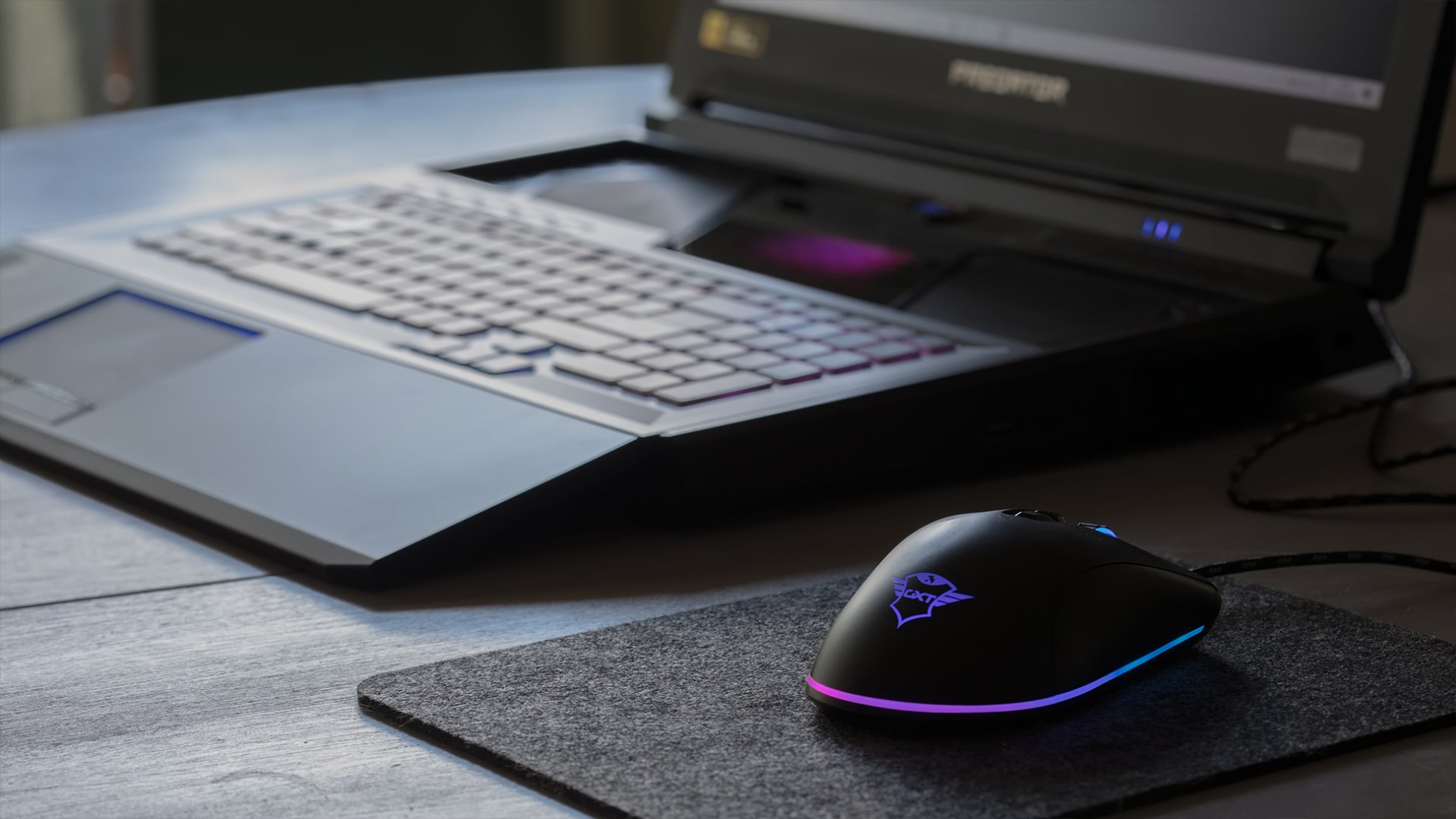 Acer Predator Helios 700 - Utilisation Sourri