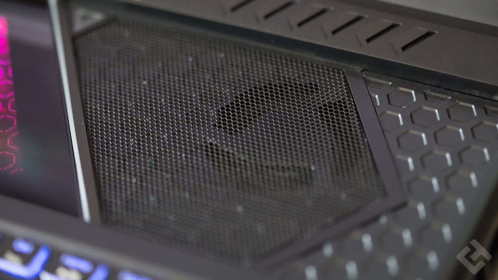 Acer Predator Helios 700 - Design Aération