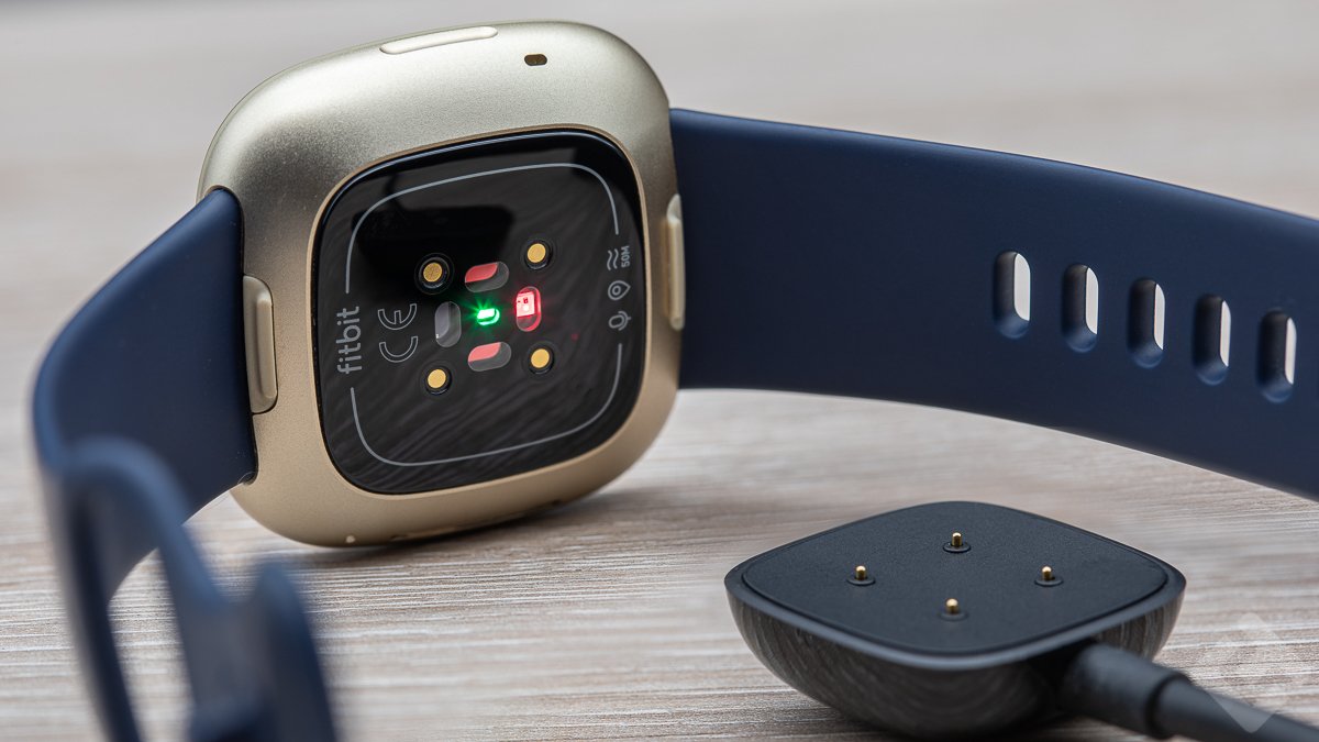 Fitbit Versa 3 - Capteur et recharge
