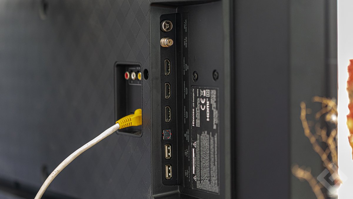 HiSense 55A7500F - Connectiques 