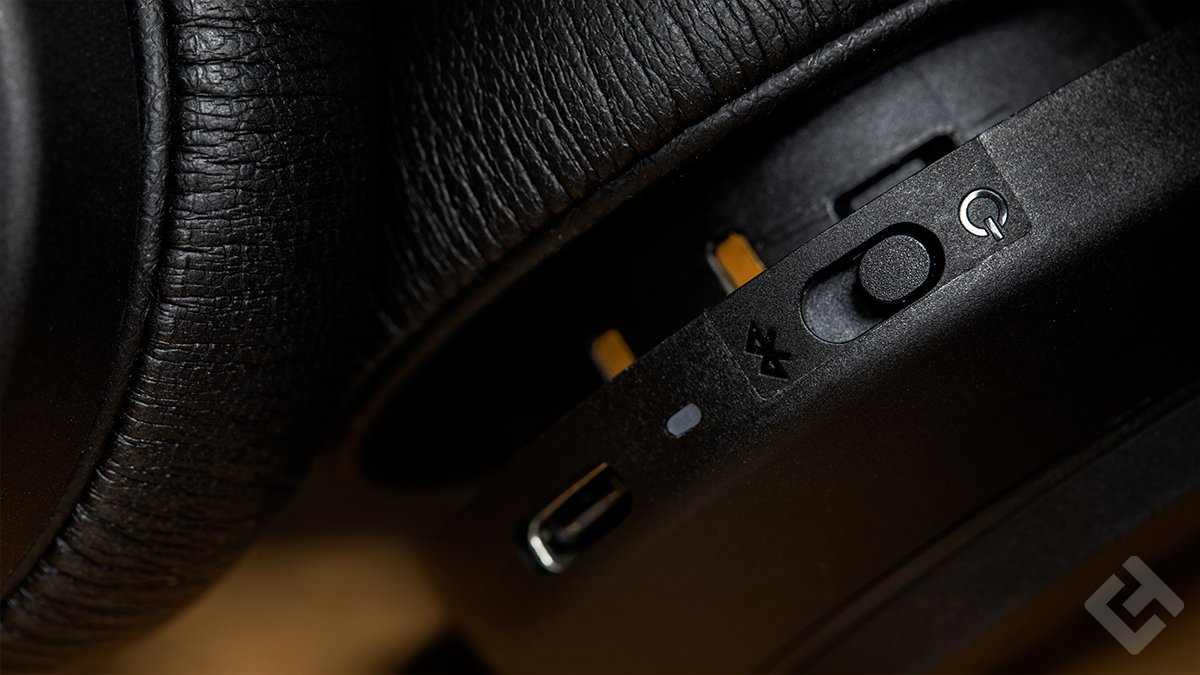 Jabra Evolve2 65 - Design bouton on-off