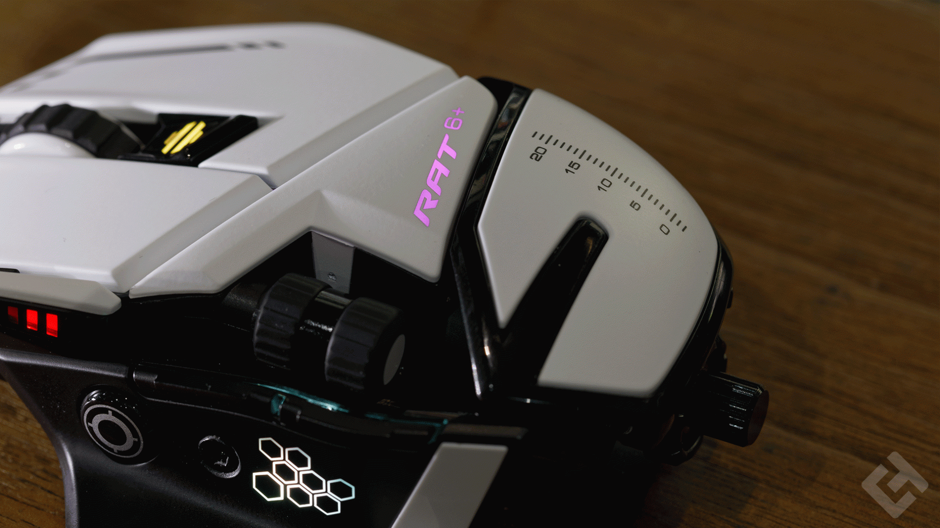 MadCatz RAT 6+ Design Repose pomme réglable