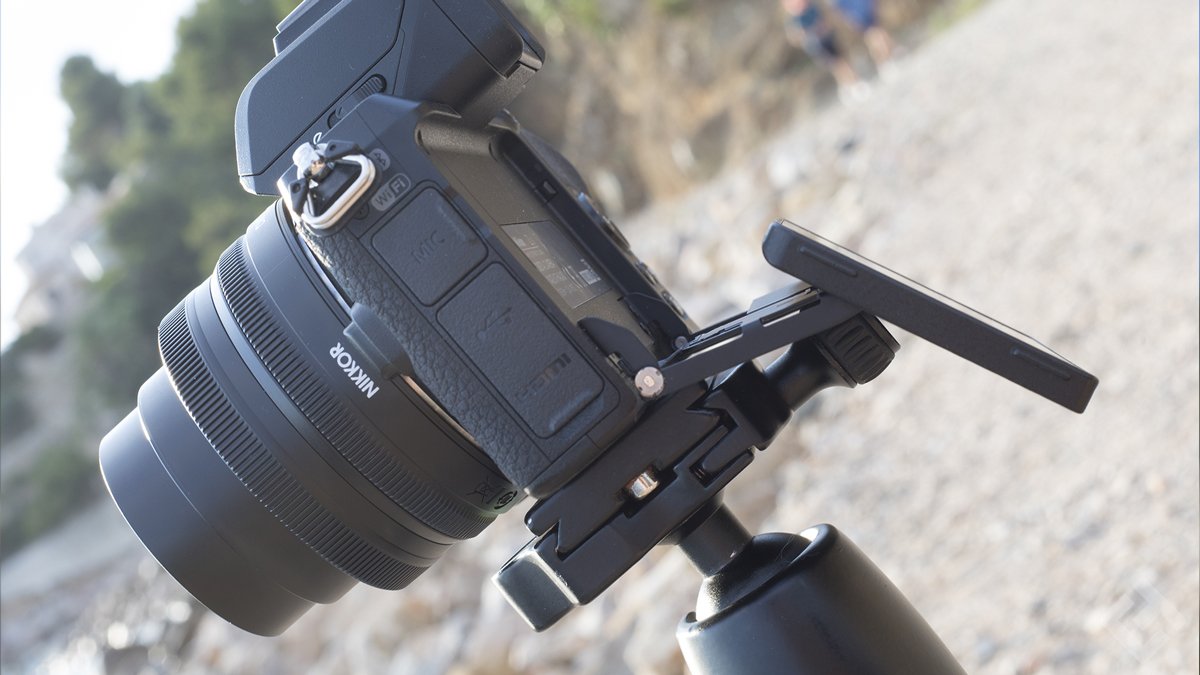 Nikon Z50 - écran bloqué sur trépied