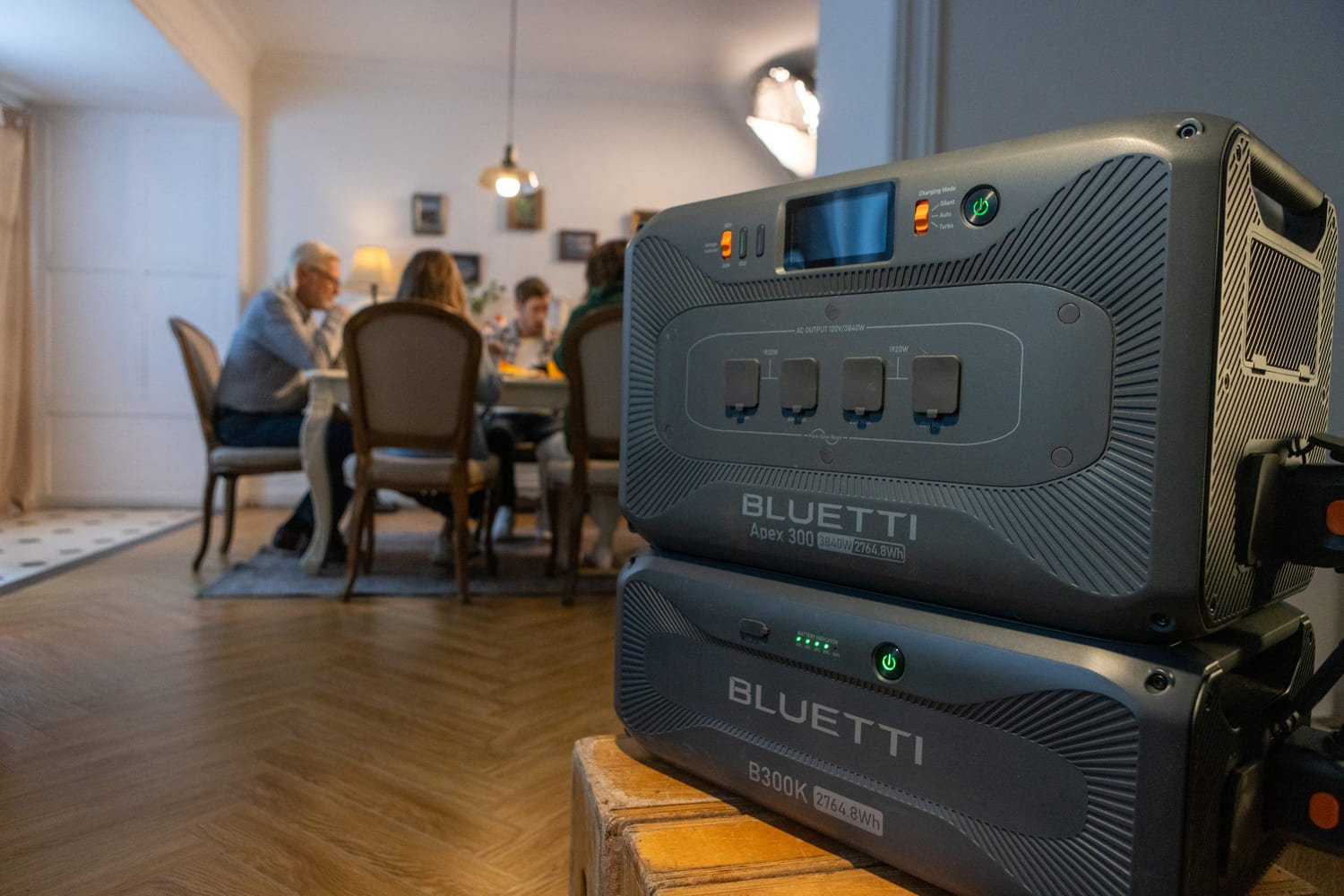 bluetti apex 300