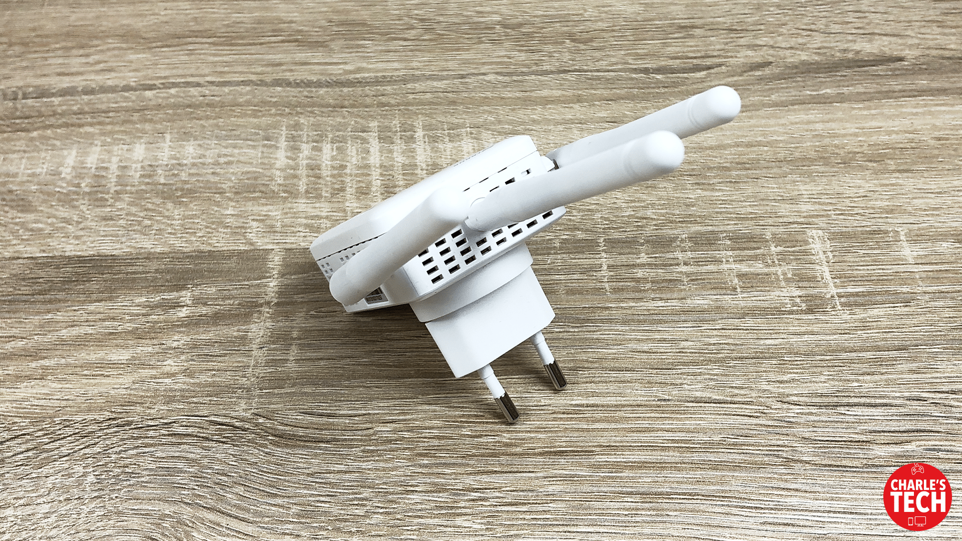 charlestech-strong-dualband-repeater-750_3