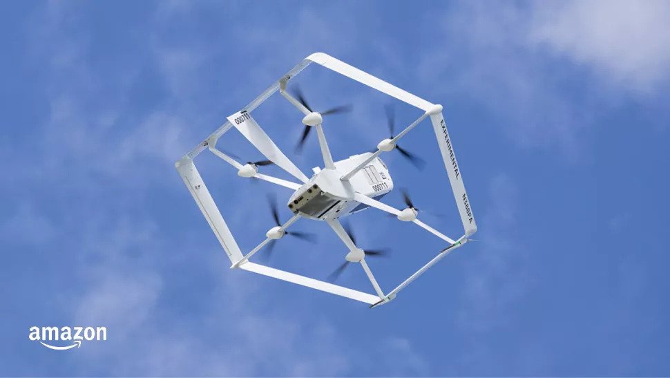 Amazon : Le service de livraison par drone arrive
