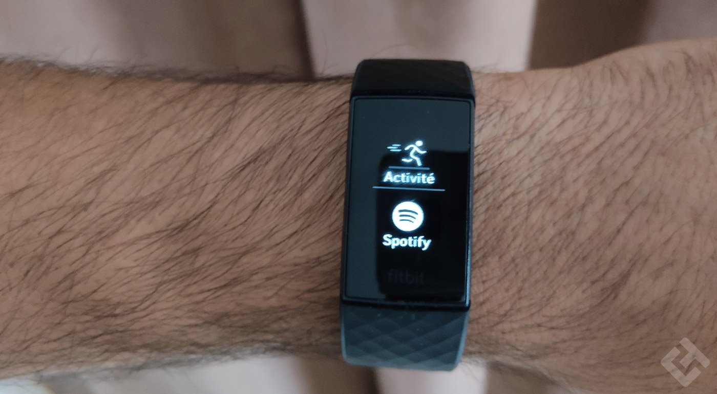 test fitbit charge 4