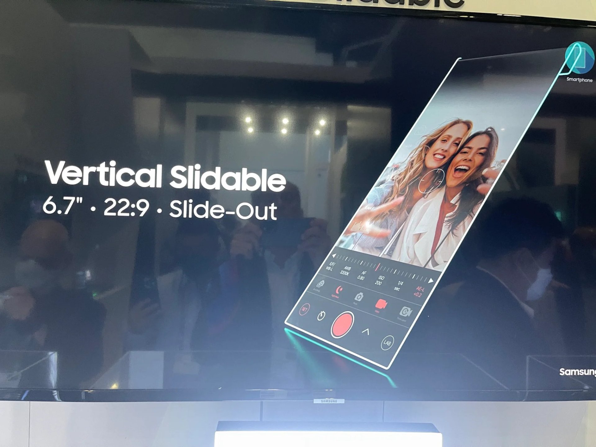 Samsung : Première image officielle du Galaxy Z Slide