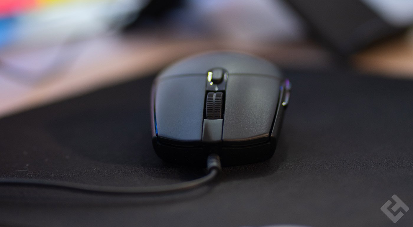 avis logitech g203 lightsync