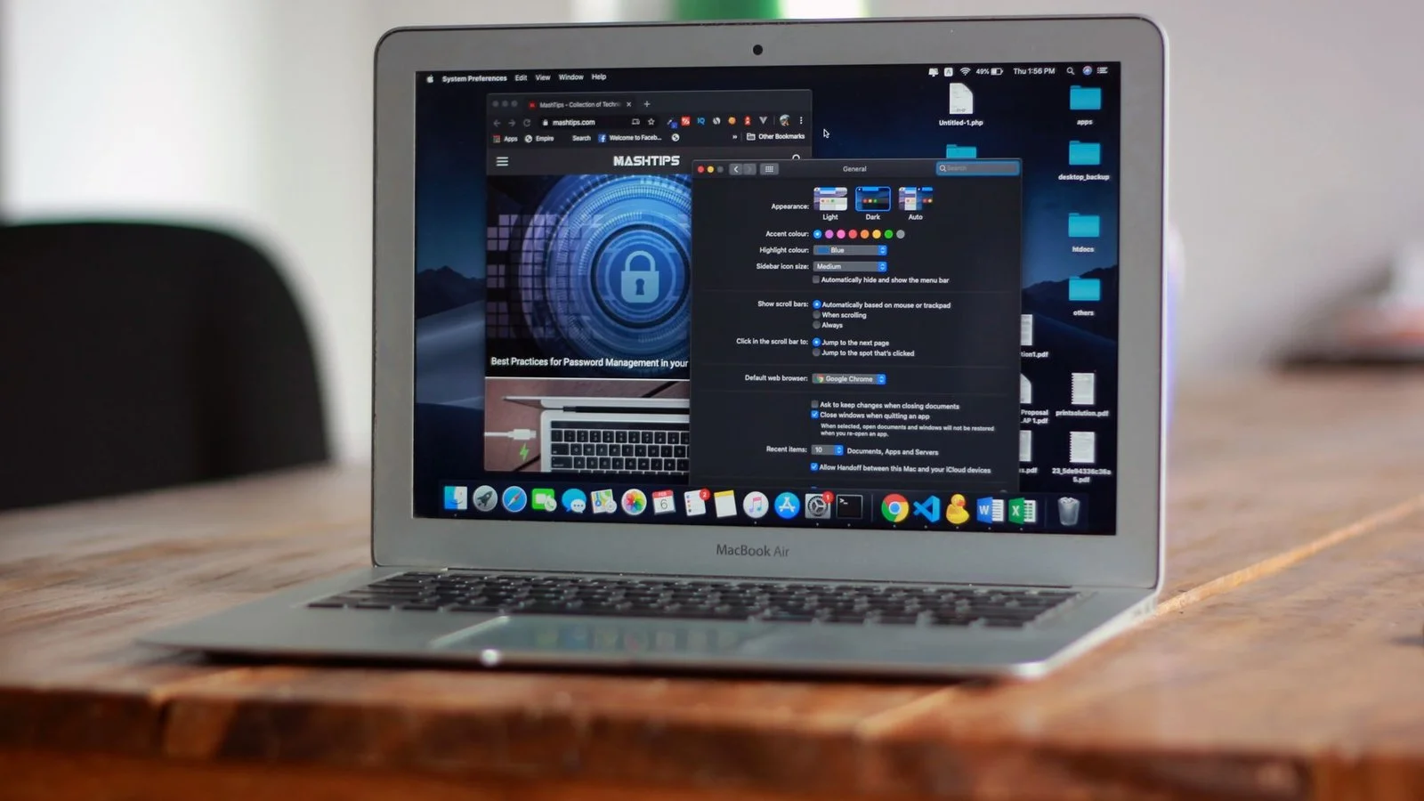 MacBook Air ouvert avec article sur la sécurité des données