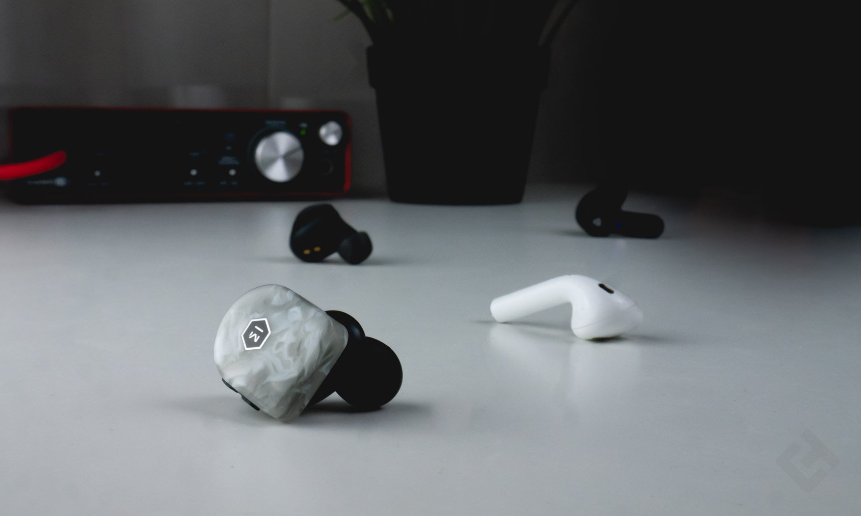 test master & dynamic mw07 plus