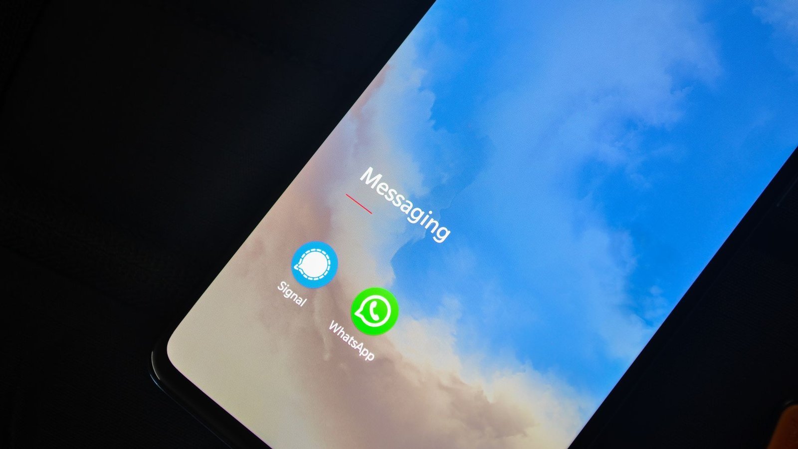 WhatsApp écran d'accueil sur smartphone, application Meta messagerie