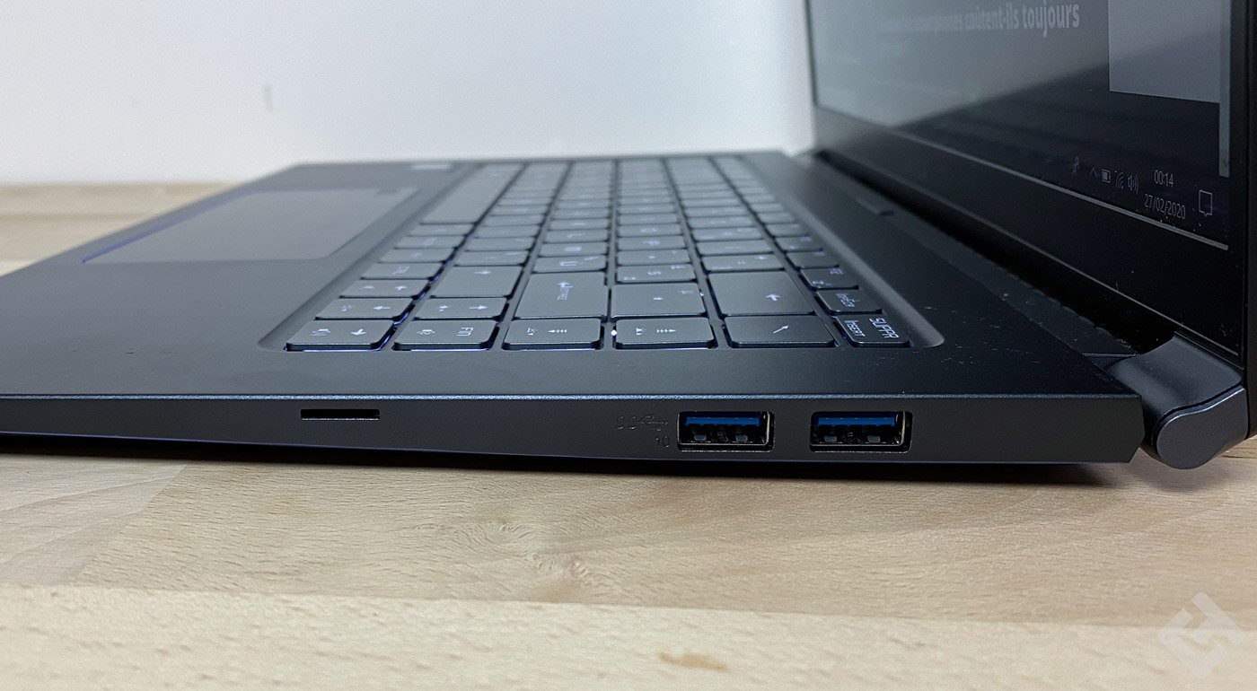 MSI PS 63 Test Port MicroSD