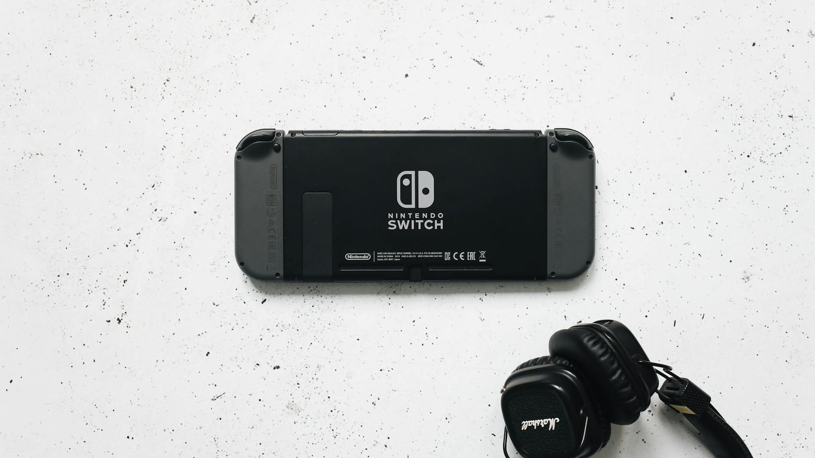 Nintendo Switch console portable avec casque audio Marshall