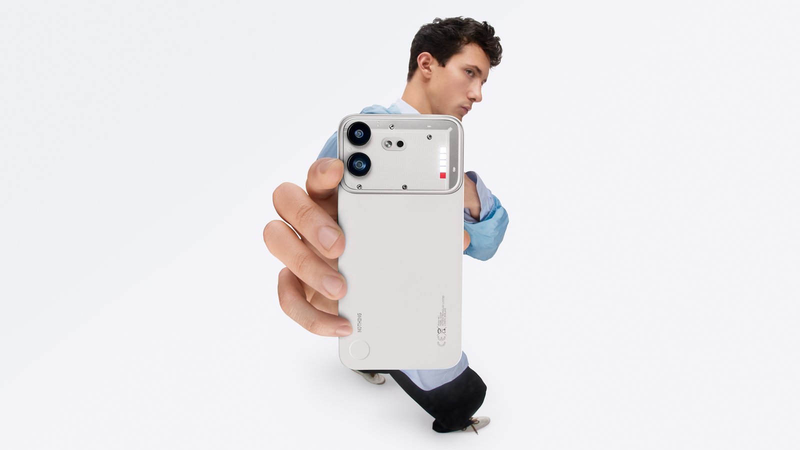 Nothing Phone (4b) : une batterie de 5 200 mAh qui distance la concurrence