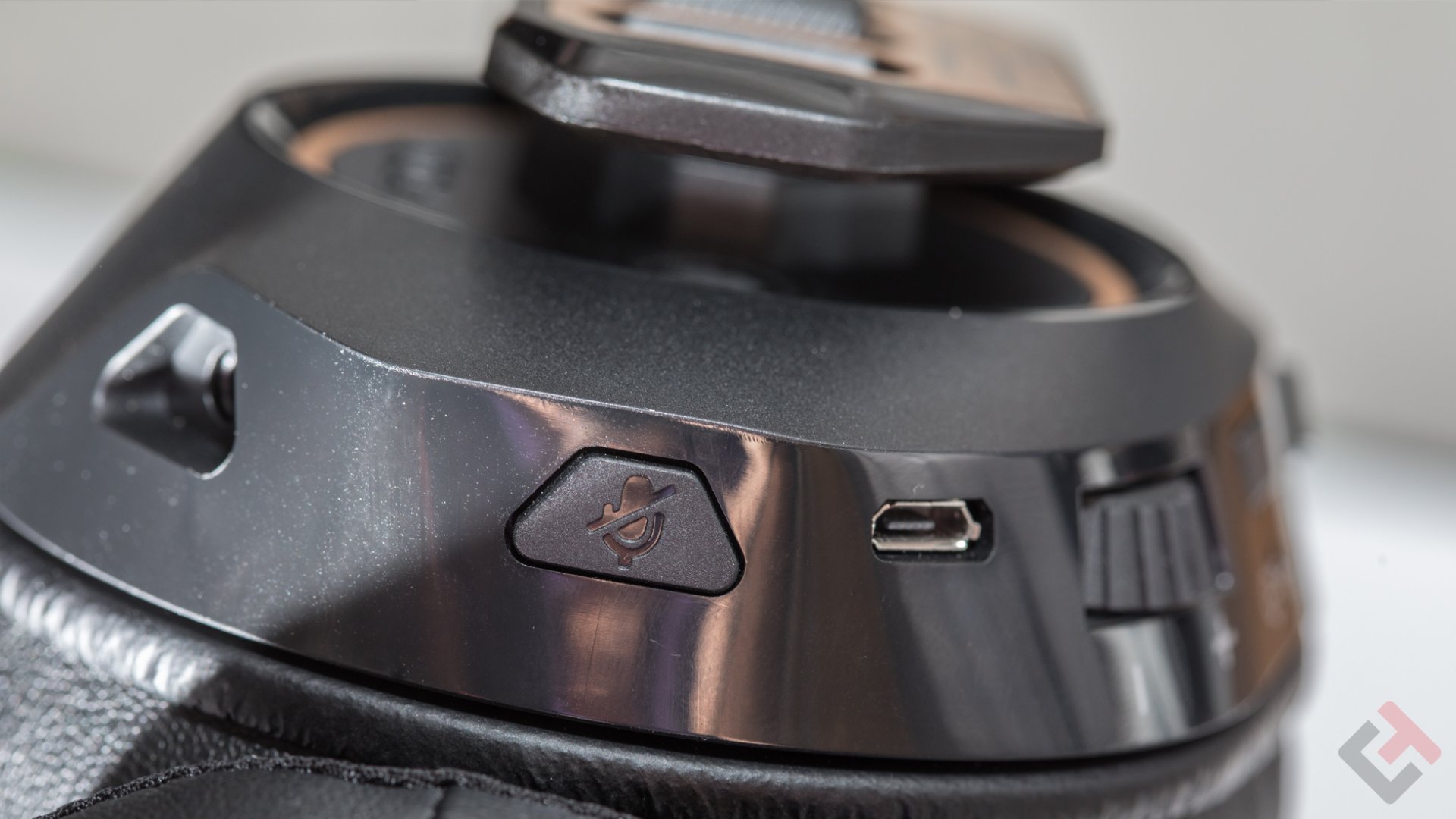 Plantronics RIG 700HD bouton commande muet