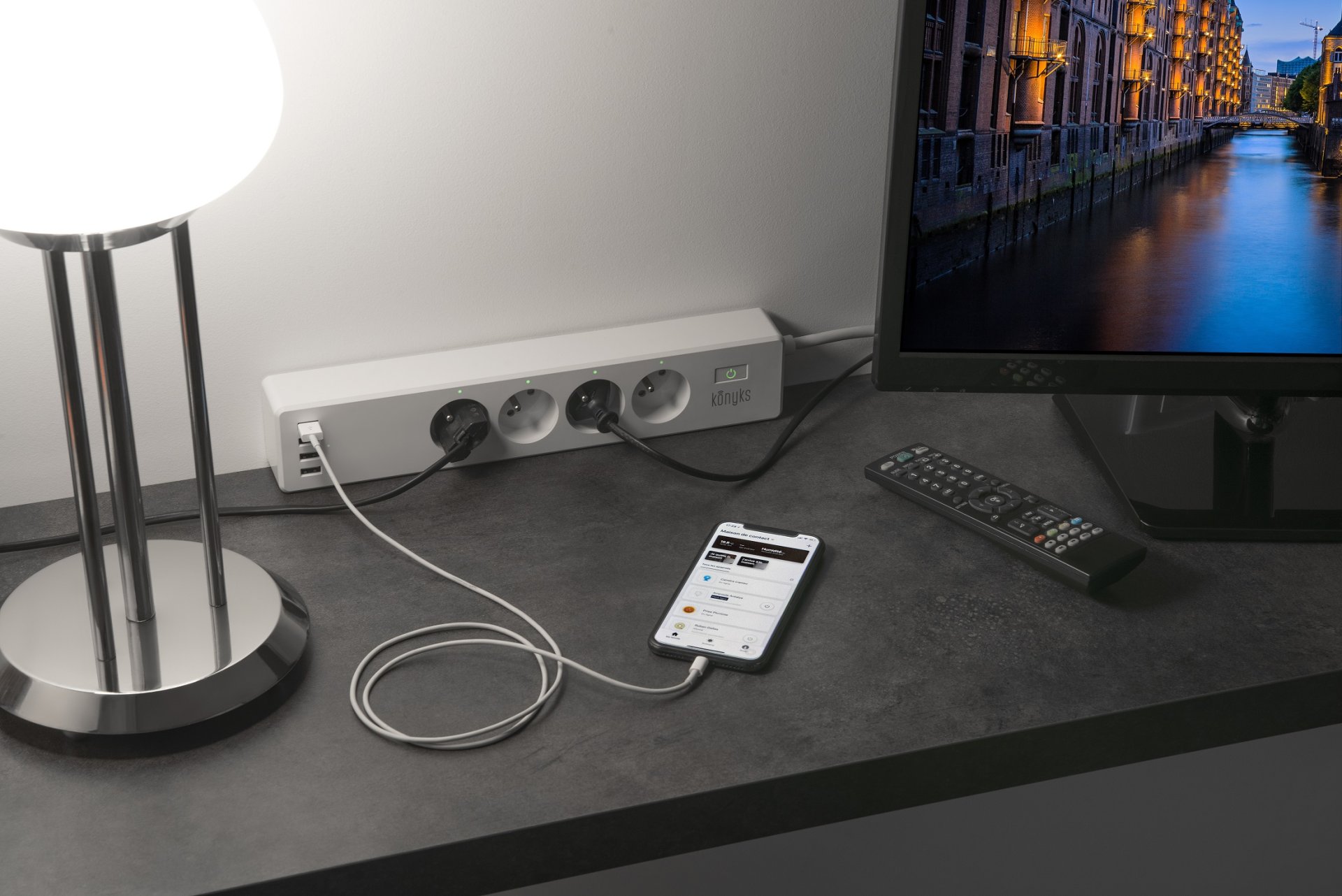 Konyks Polyco : une multiprise connectée compatible Alexa et Google home
