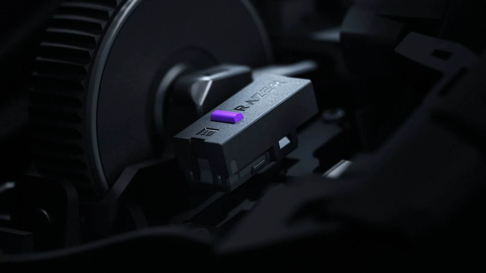 Razer Naga V3 Pro : trois plaques magnétiques pour s'adapter à tous les jeux