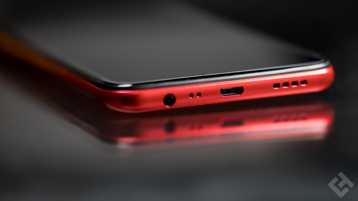 realme C3 - flan inférieur