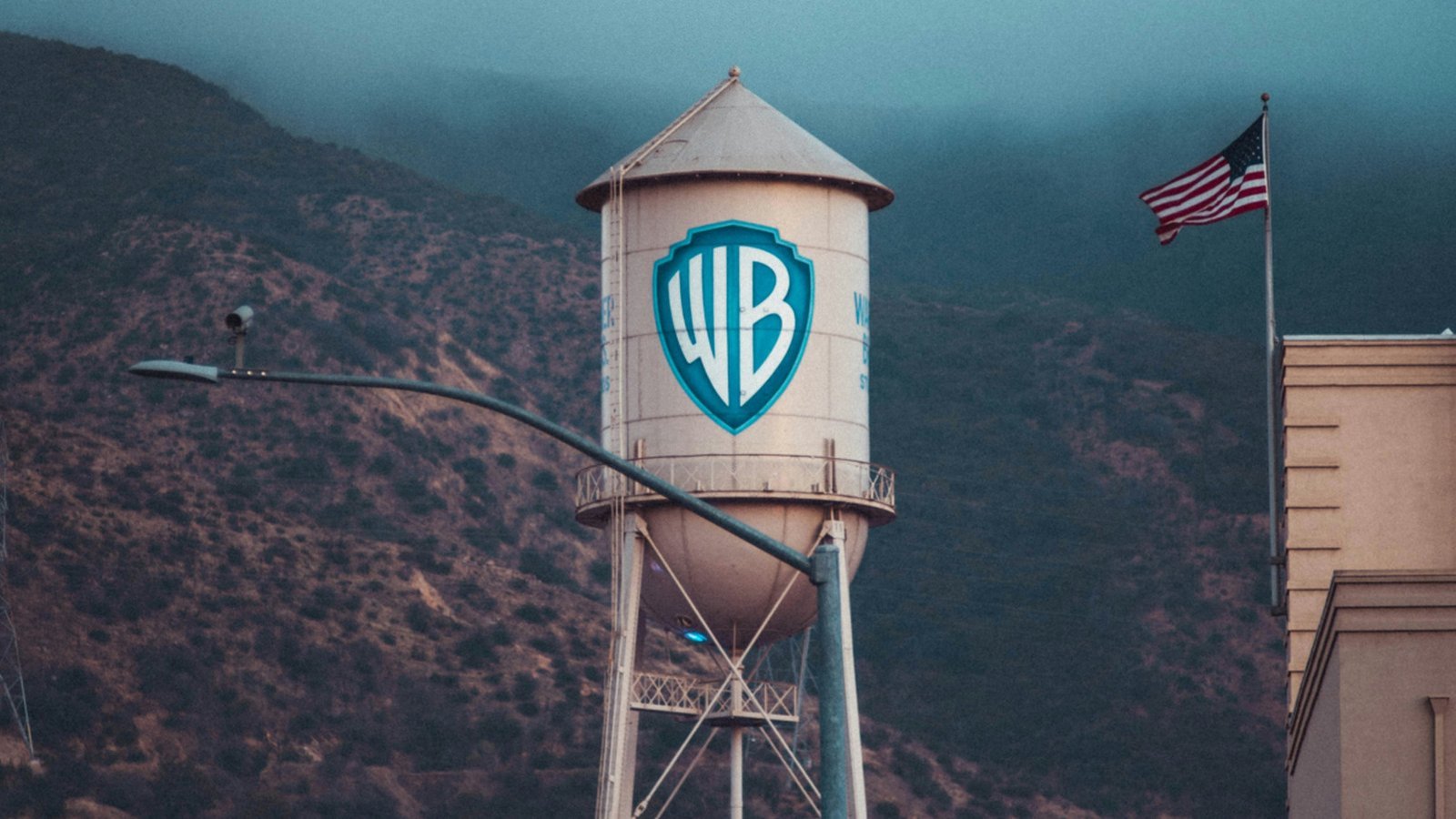 Le Royaume-Uni enquête sur le rachat de Warner Bros. Discovery par Paramount