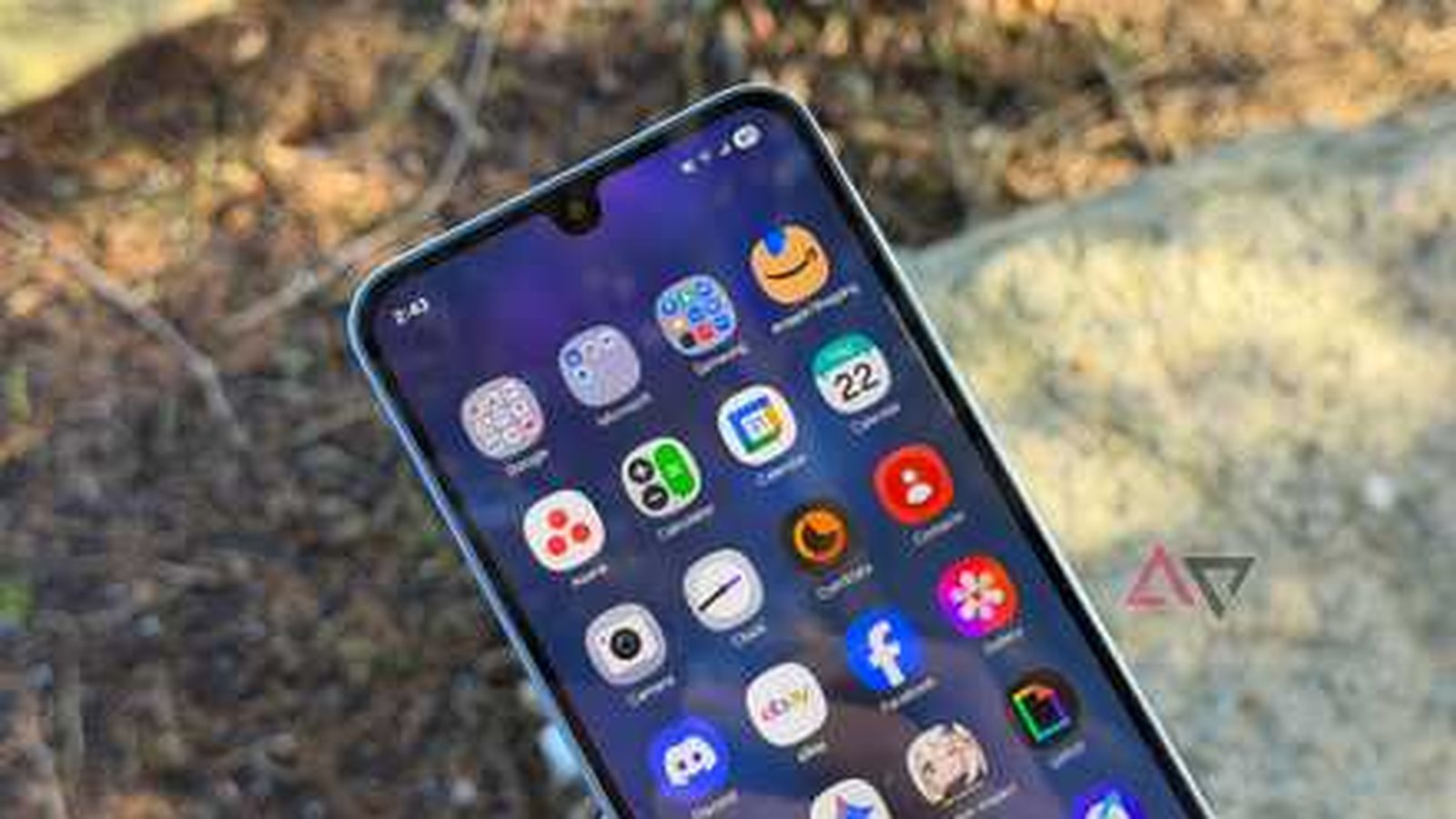 Samsung Galaxy écran One UI avec barre de statut et applications