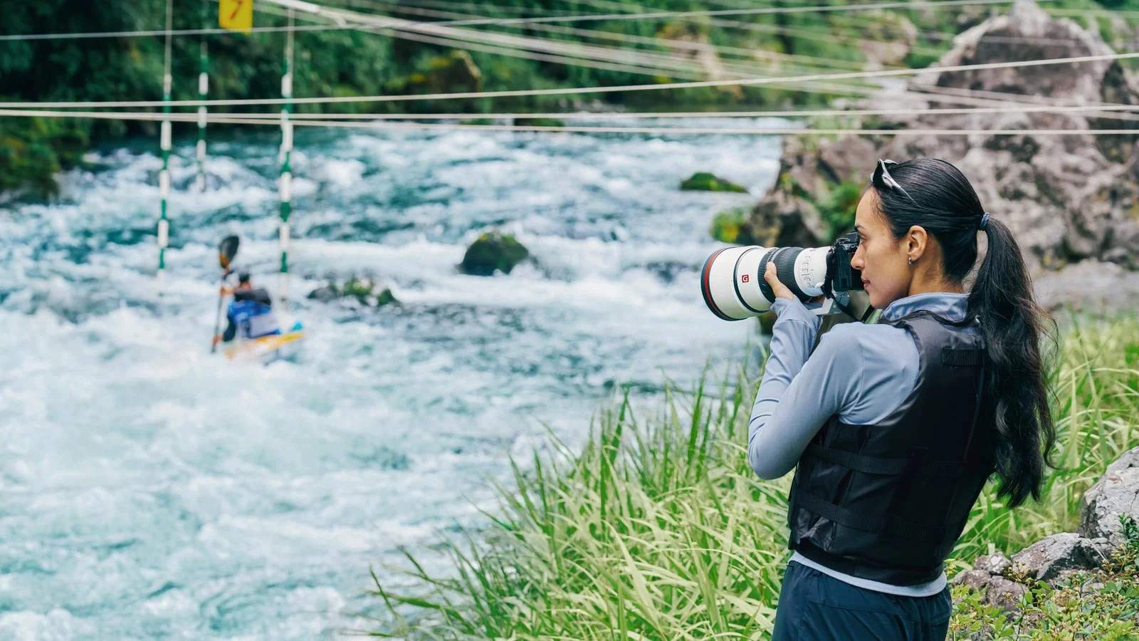 Sony lance deux téléobjectifs G Master sous un kilo pour sport et nature