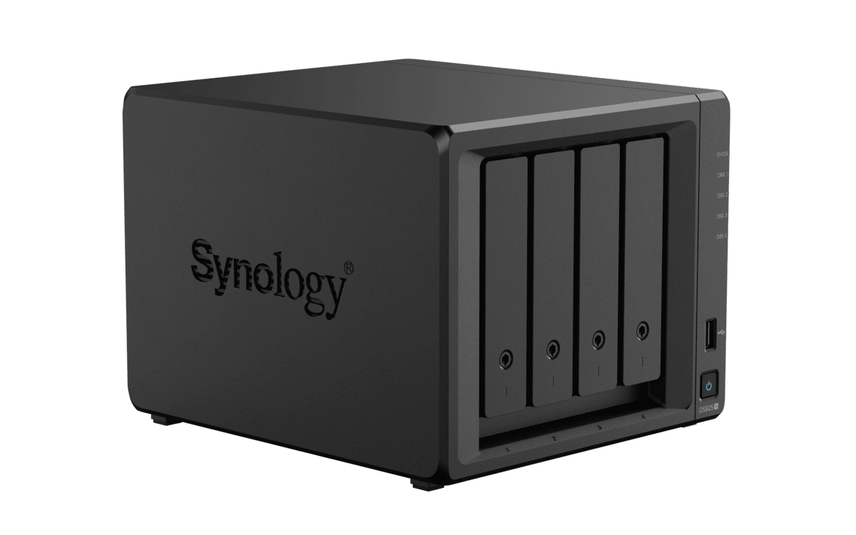 synology DS925+