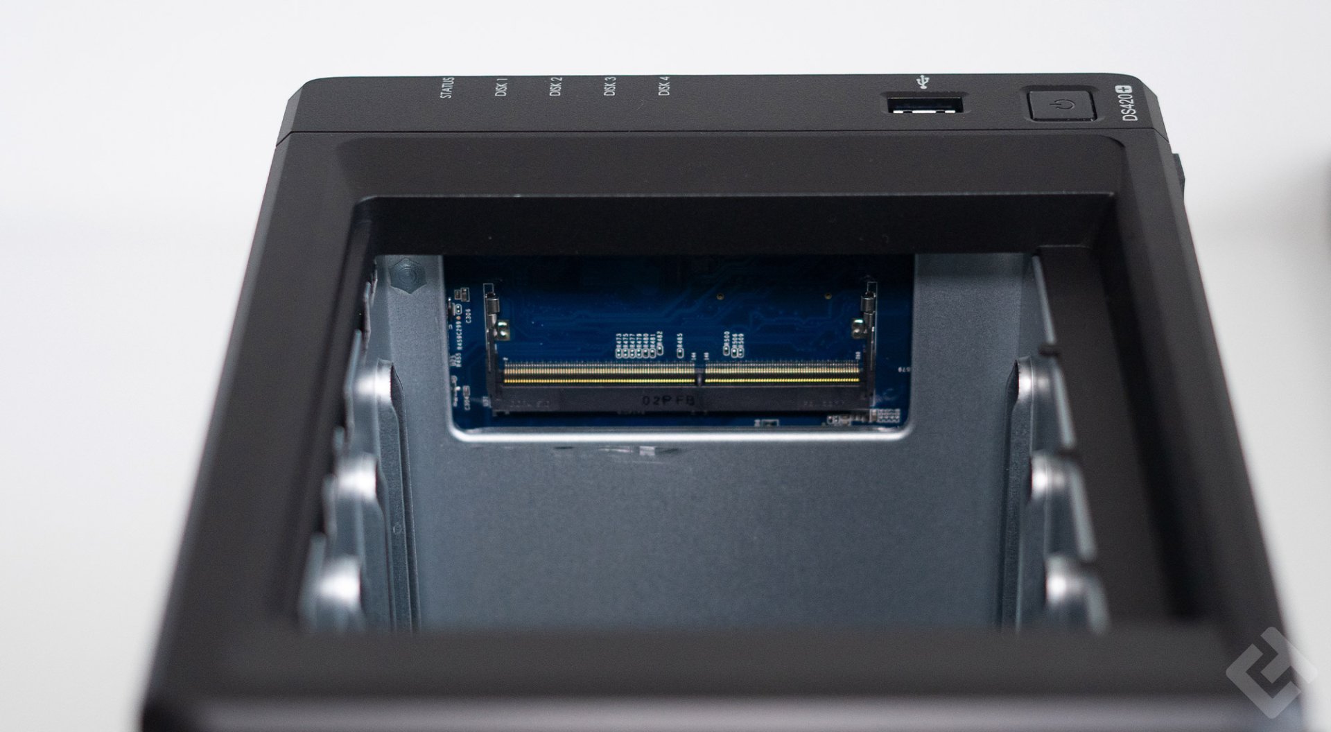 ajouter da la ram nas synology
