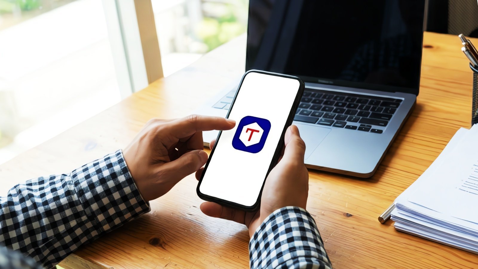 Tchap : 73 000 agents de l'État français touchés par une fuite de données