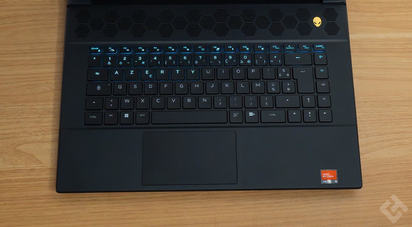 test alienware M16 r1 amd avis2 (2)