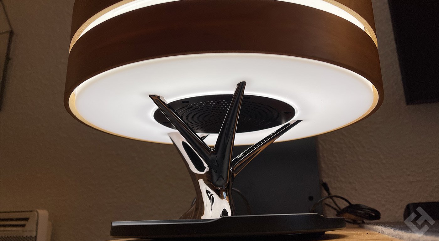 Test Lampe Ampulla : Une lampe, enceinte et chargeur sans fil