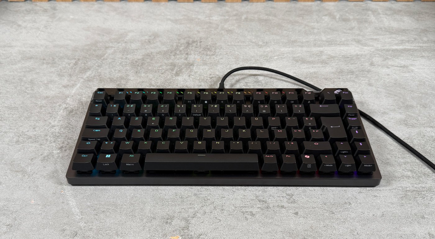 test du Asus rog falchion ace 75 he