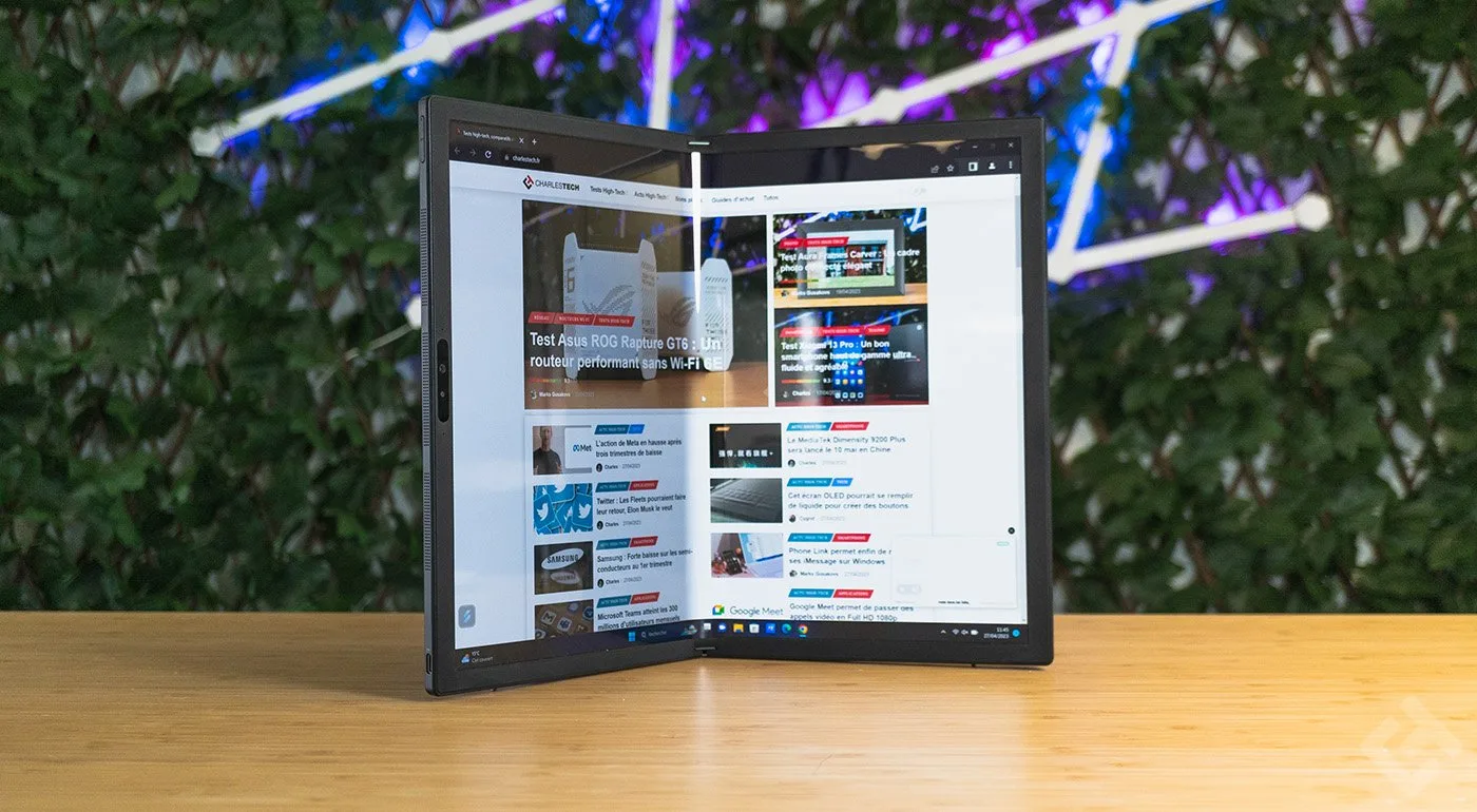 Asus Zenbook 17 Fold OLED