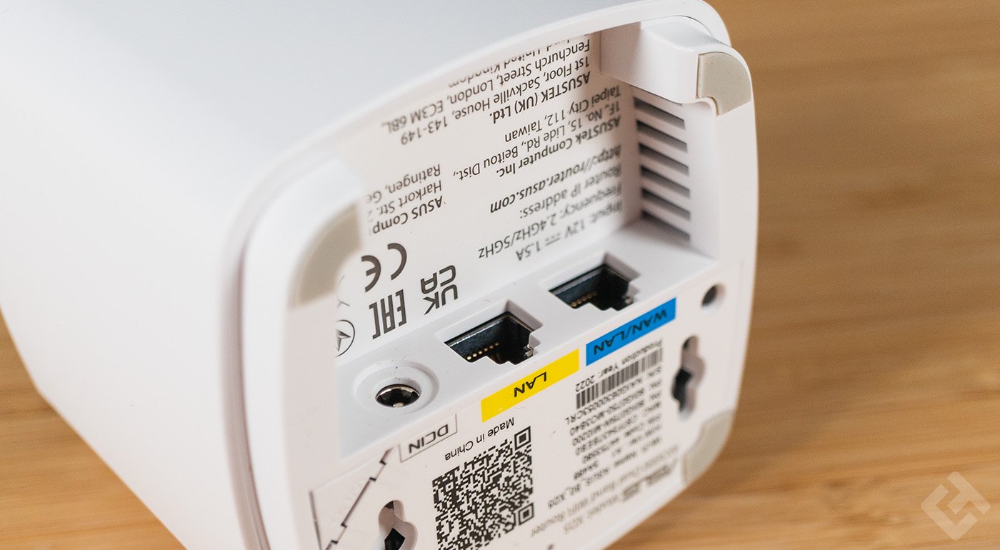 Connectiques du Asus ZenWifi XD5