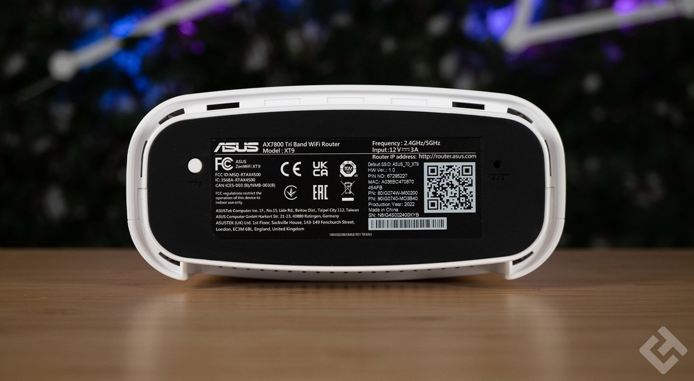 dessous du asus xt9