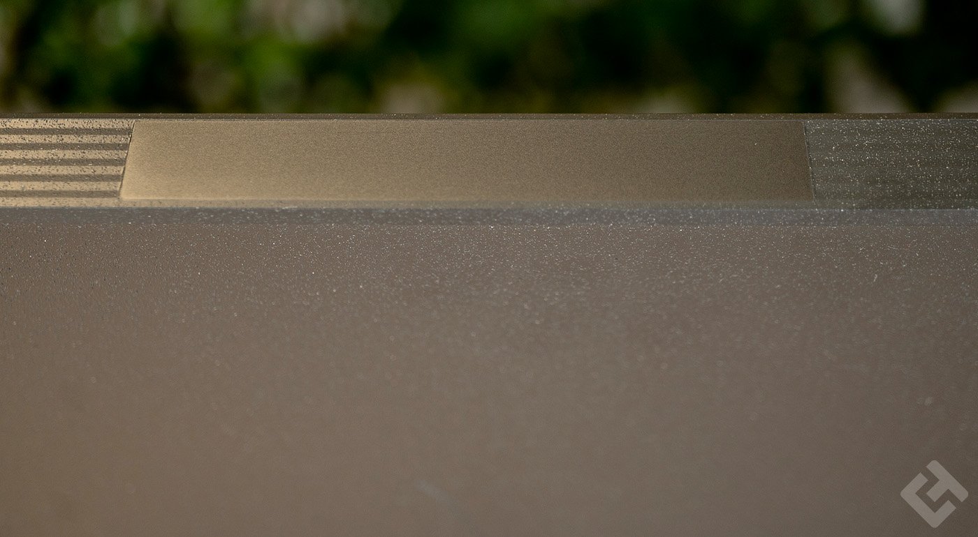 Dessus du Aura Frames Carver