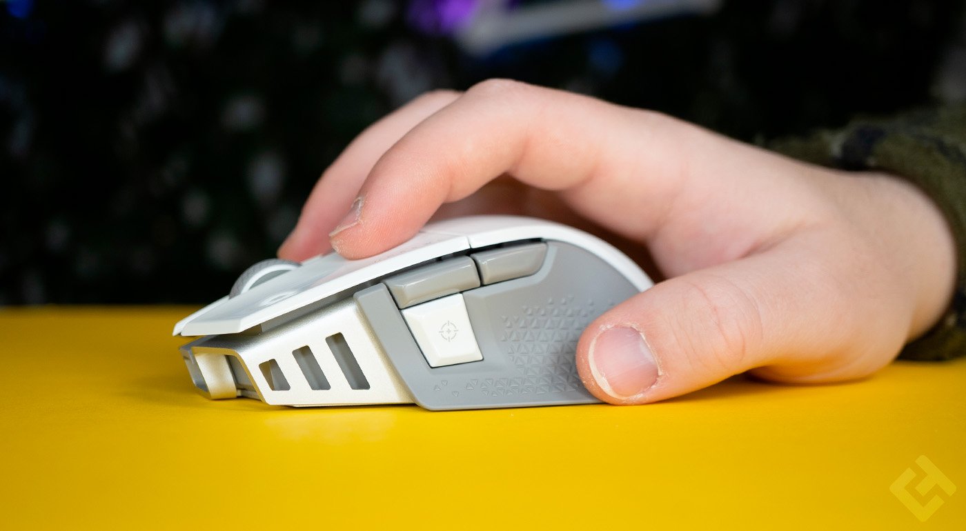 corsair m65 ultra wireless prise en main