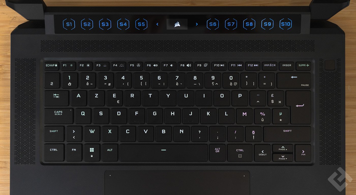 clavier du corsair voyager a1600