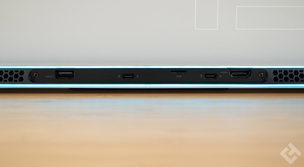 Alienware X15 R2 design
