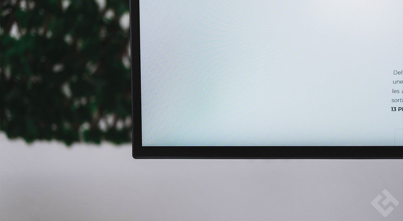 Bords du du Dell UltraSharp 30 U3023E
