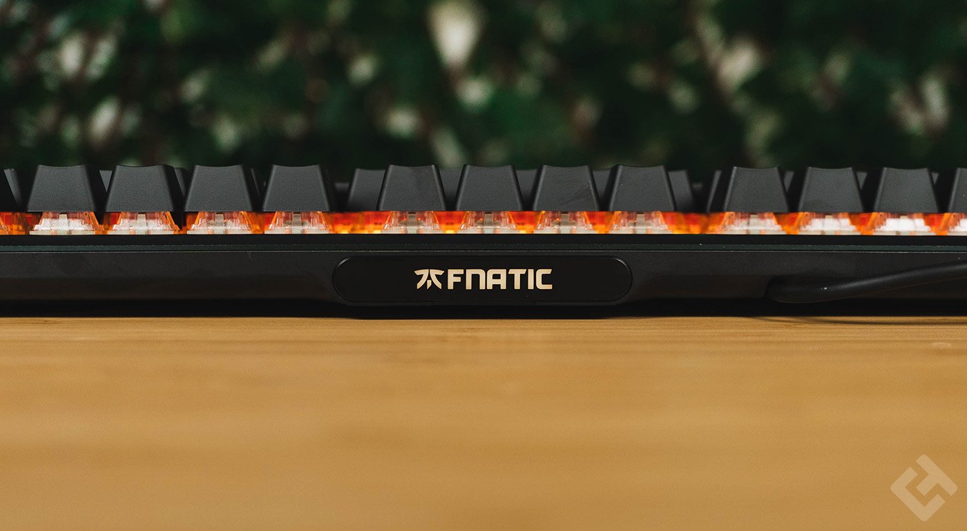 Logo Fnatic à l'arrière du Fnatic MiniStreak Silent