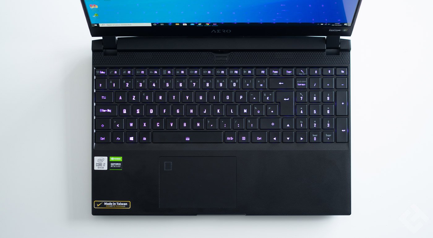 clavier du gigabyte aero 15 OLED