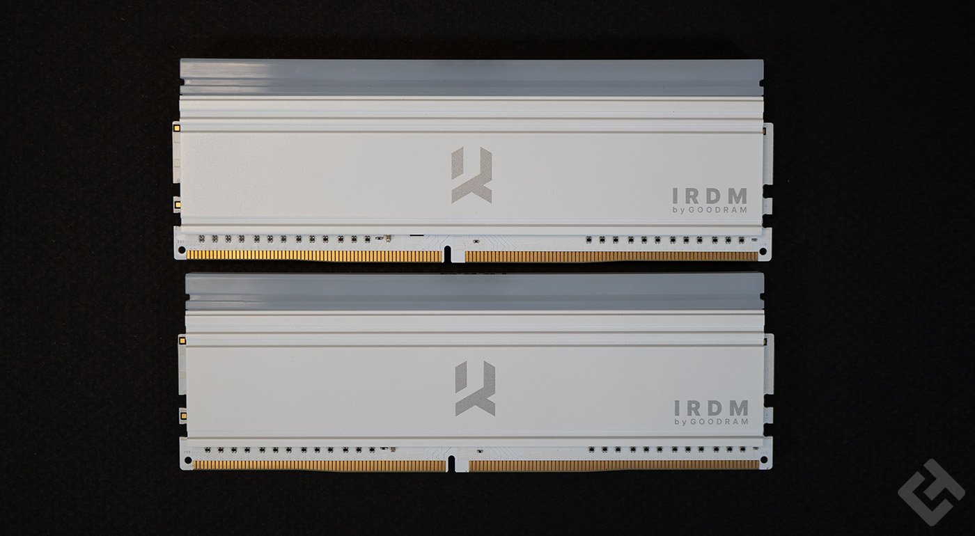 test IRDM RGB WHITE DDR4
