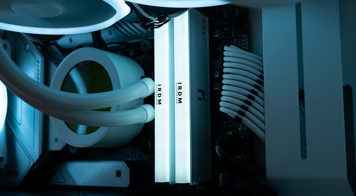 avis du IRDM RGB WHITE DDR4