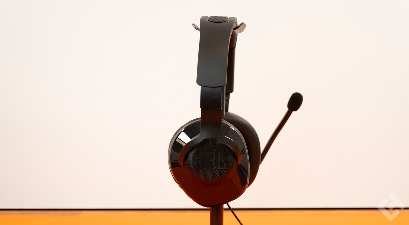 Test JBL Quantum 300 : Le casque milieu de gamme au son agréable