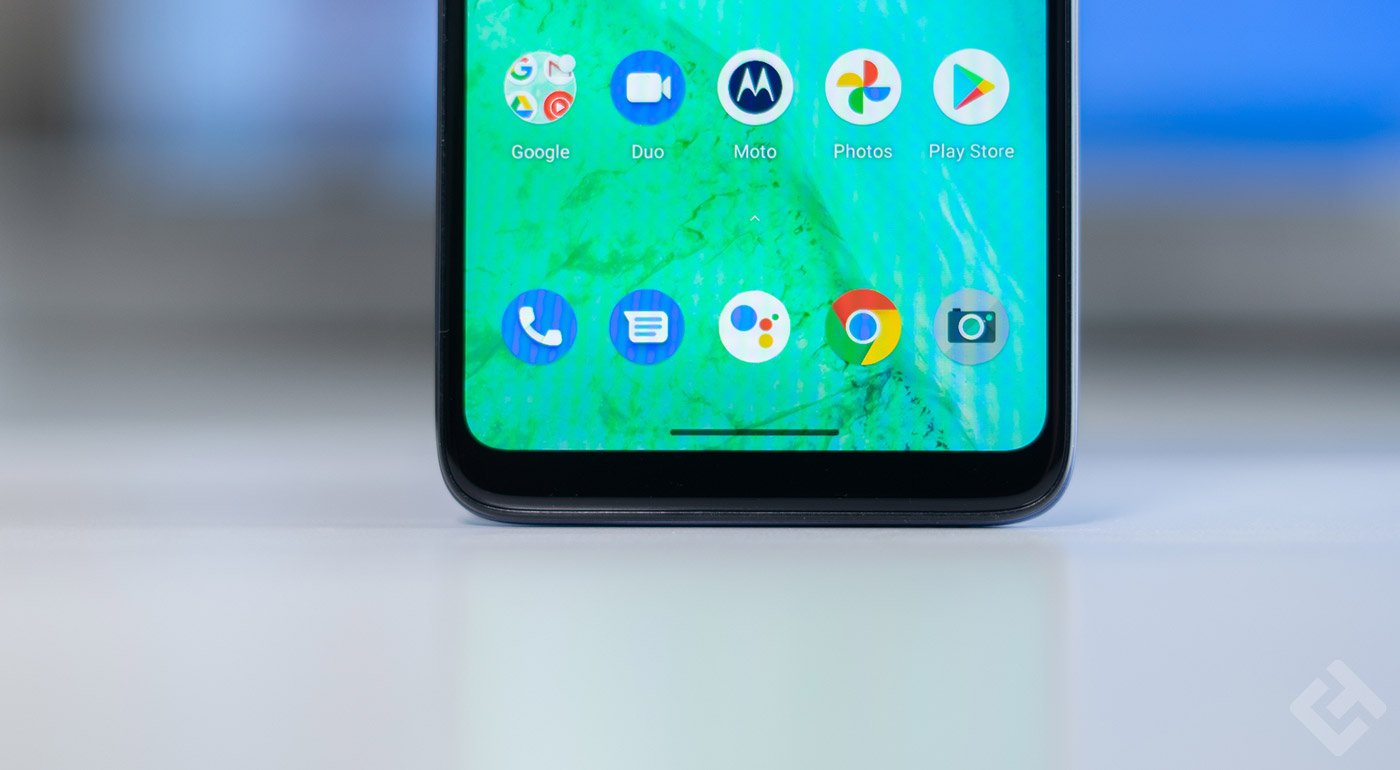 menton écran moto g8