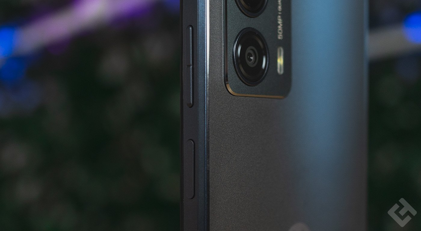 Les boutons de contrôle du Motorola Moto G53