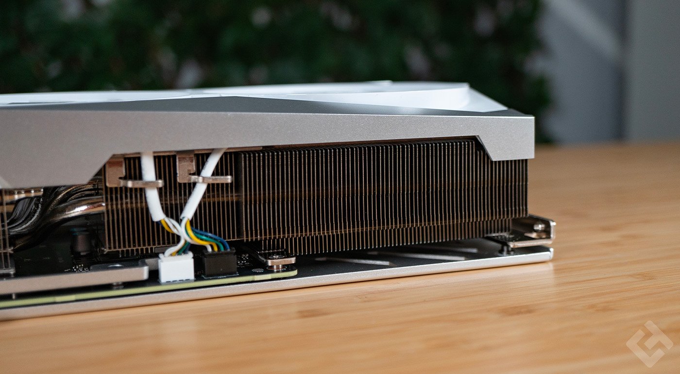 test de la msi geforce rtx 4070 ti gaming x trio white